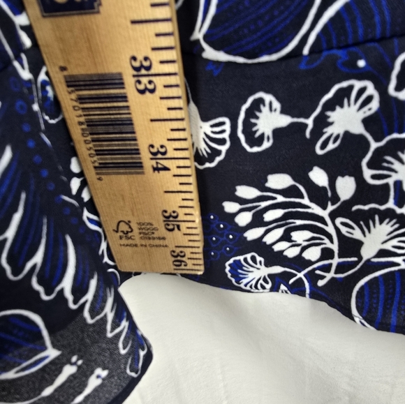 J.Crew Navy and White Floral Short Sleeve Wrap Dress Sz 6 - Picture 7 of 9